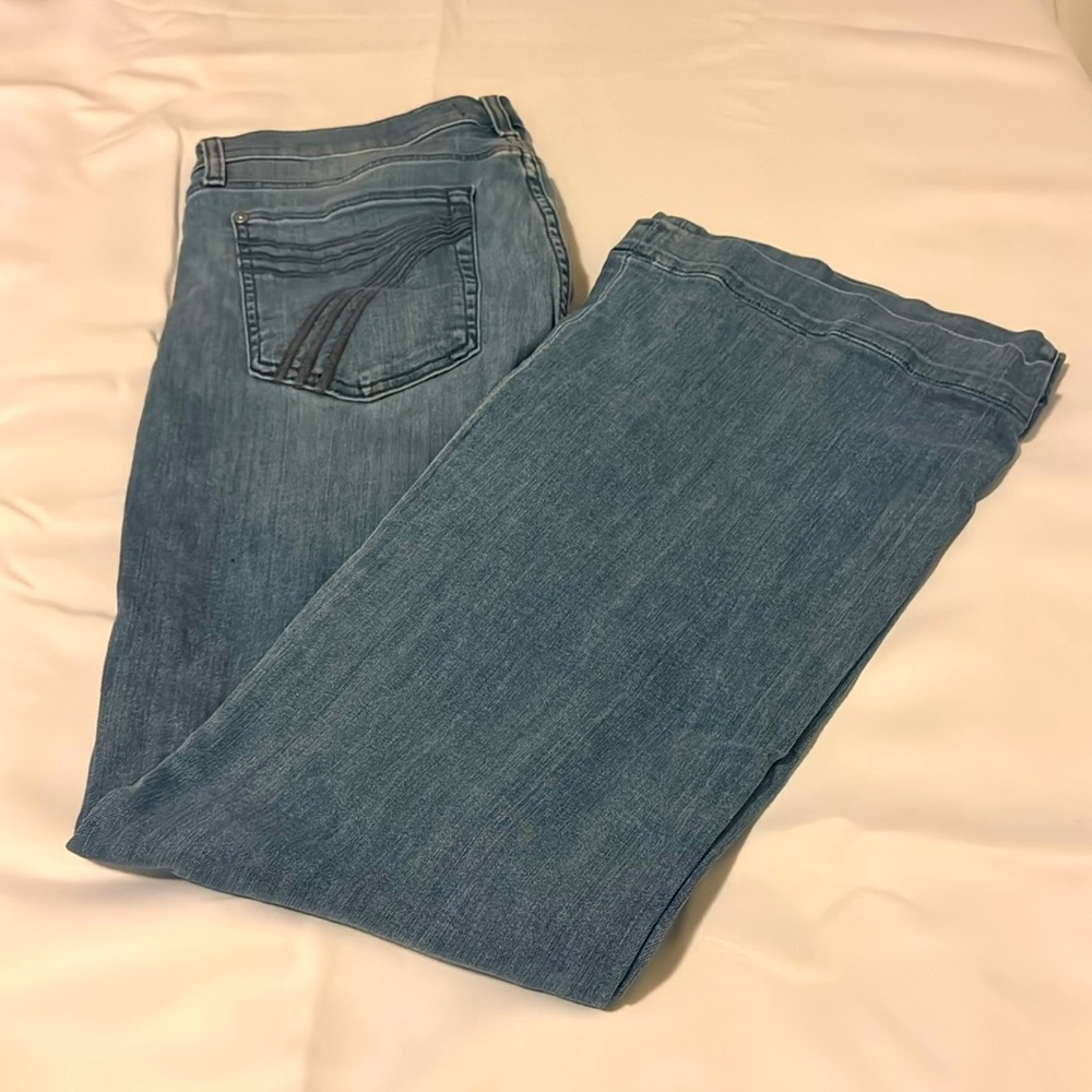 For All Mankind | Blue Wash Flared Jeans